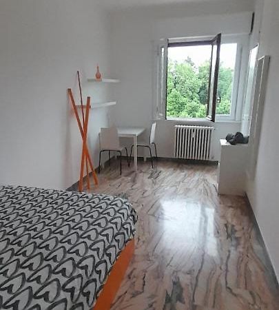 Hotel I Feel Orange à Legnano Extérieur photo