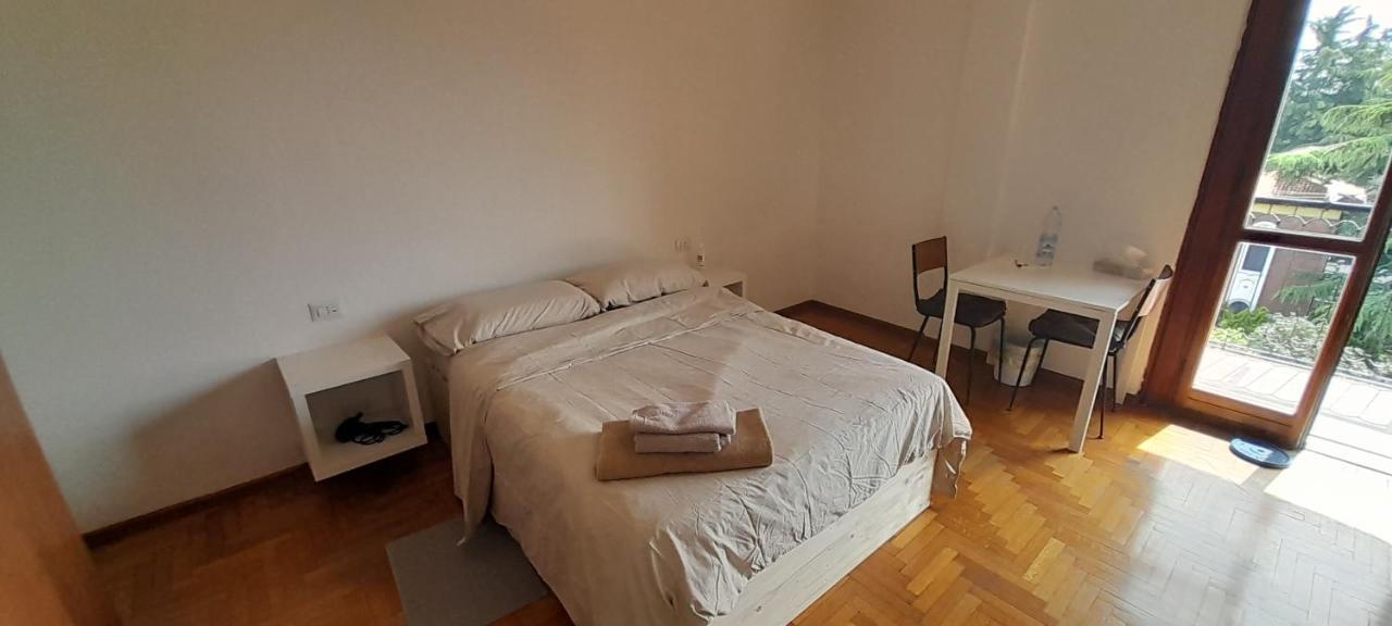 Hotel I Feel Orange à Legnano Extérieur photo