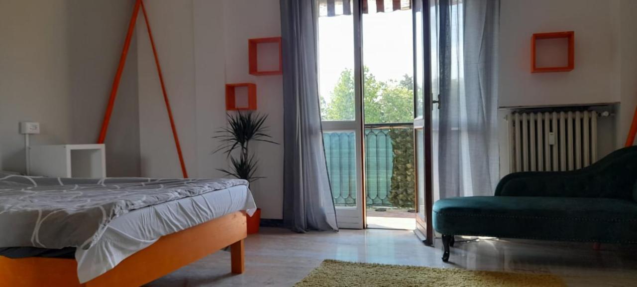 Hotel I Feel Orange à Legnano Extérieur photo