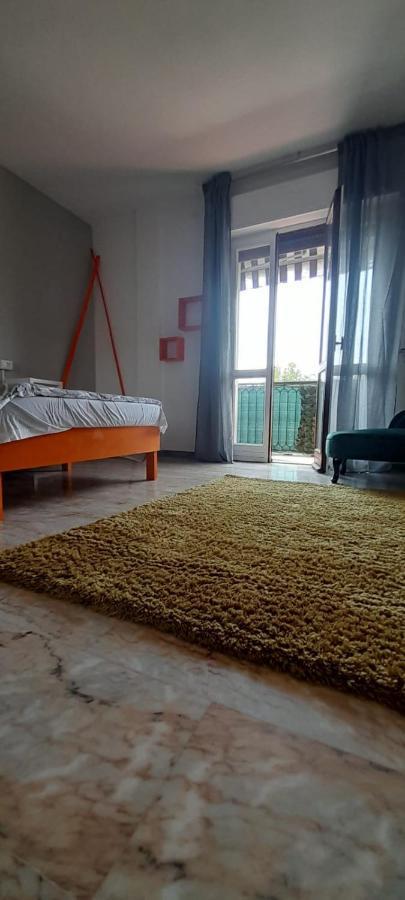 Hotel I Feel Orange à Legnano Extérieur photo