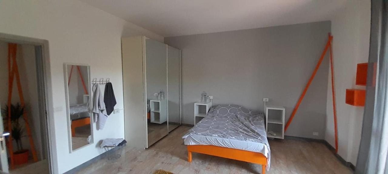 Hotel I Feel Orange à Legnano Extérieur photo