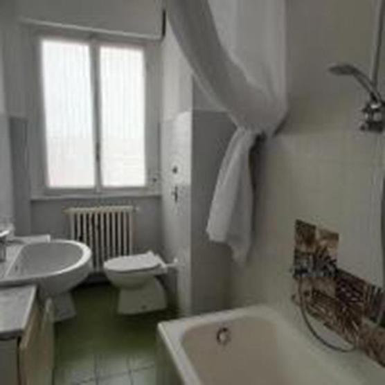 Hotel I Feel Orange à Legnano Extérieur photo